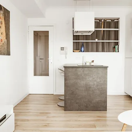 Luxe Apartment